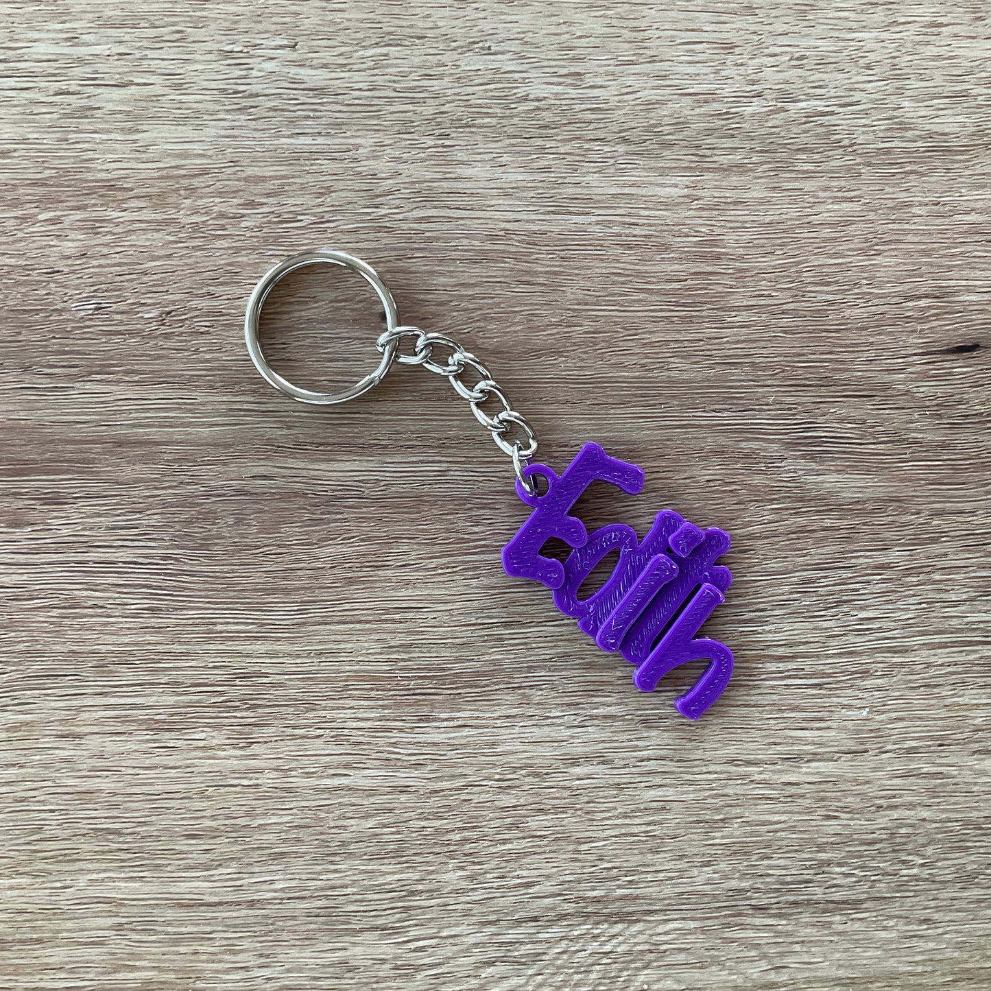 A sample image of the purple keychain.